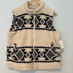 Lucky Brand Sherpa Aztec Vest Women's Large NWT Black Cream Cozy Boho Western